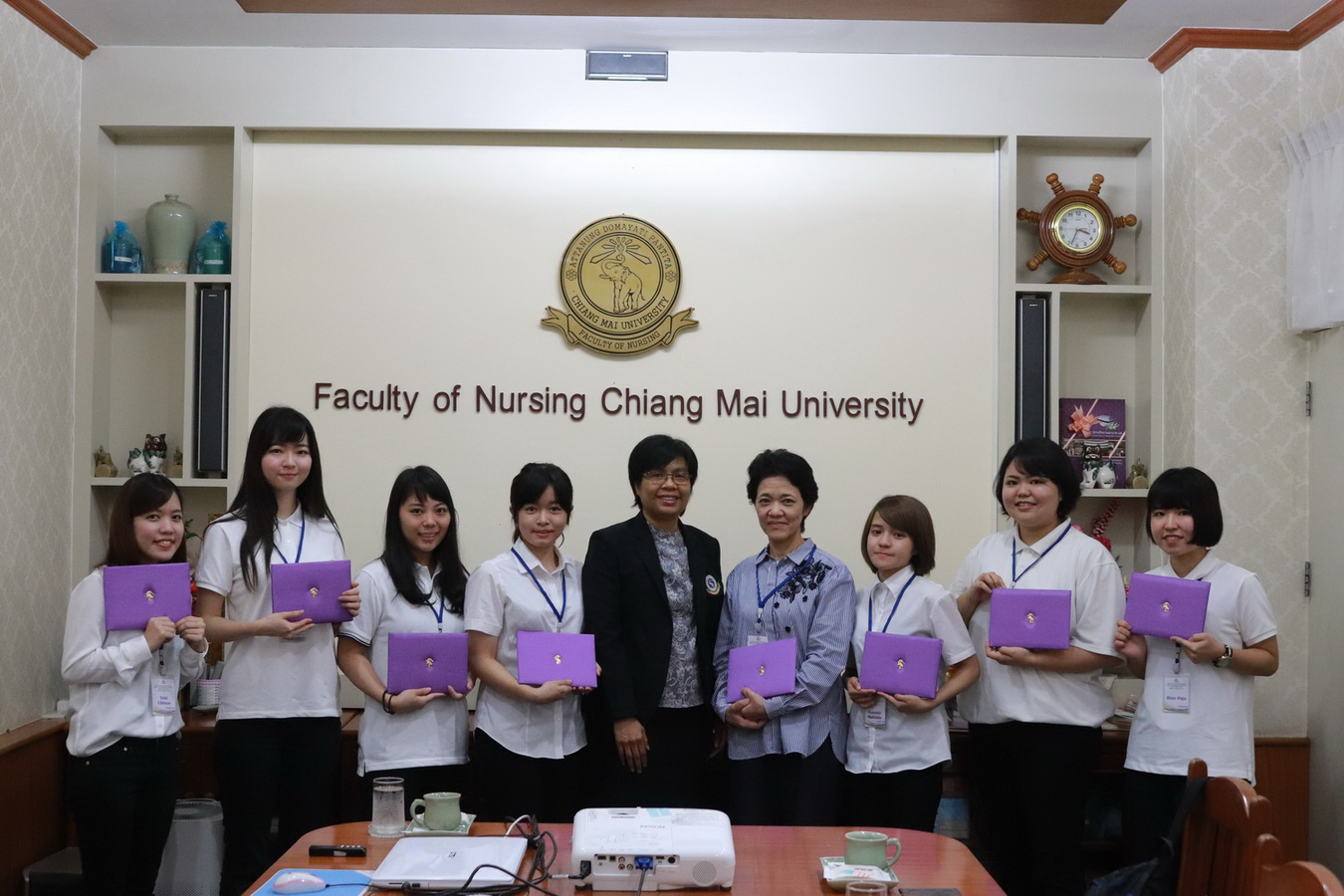 
	มอบวุฒิบัตรแก่นักศึกษาพยาบาลจาก Faculty of Medicine University of the Ryukyus ประเทศญี่ปุ่น
