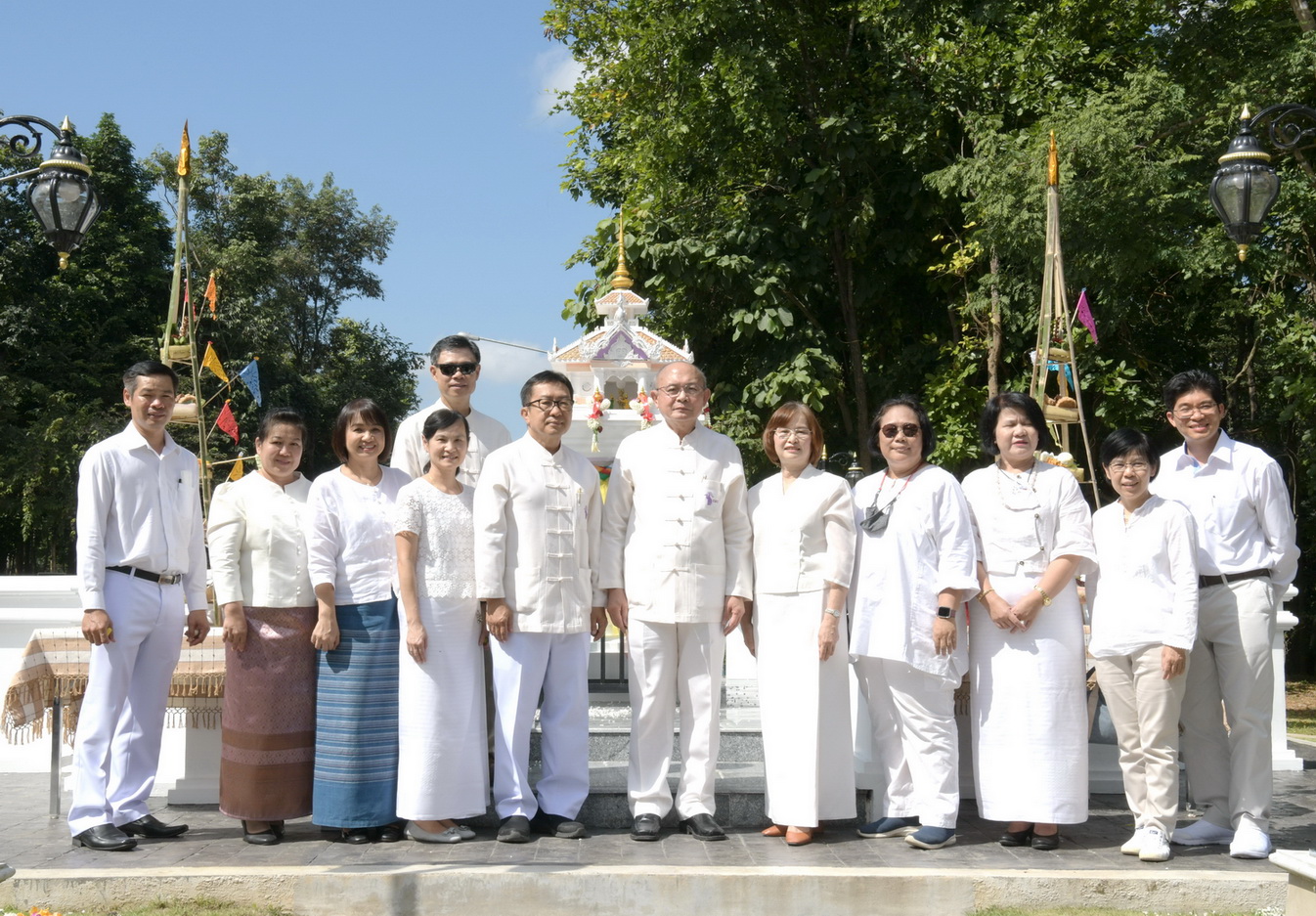 
	พิธีสมโภชศาลพระภูมิ ประจำศูนย์การศึกษามหาวิทยาลัยเชียงใหม่ หริภุญไชย จังหวัดลำพูน
