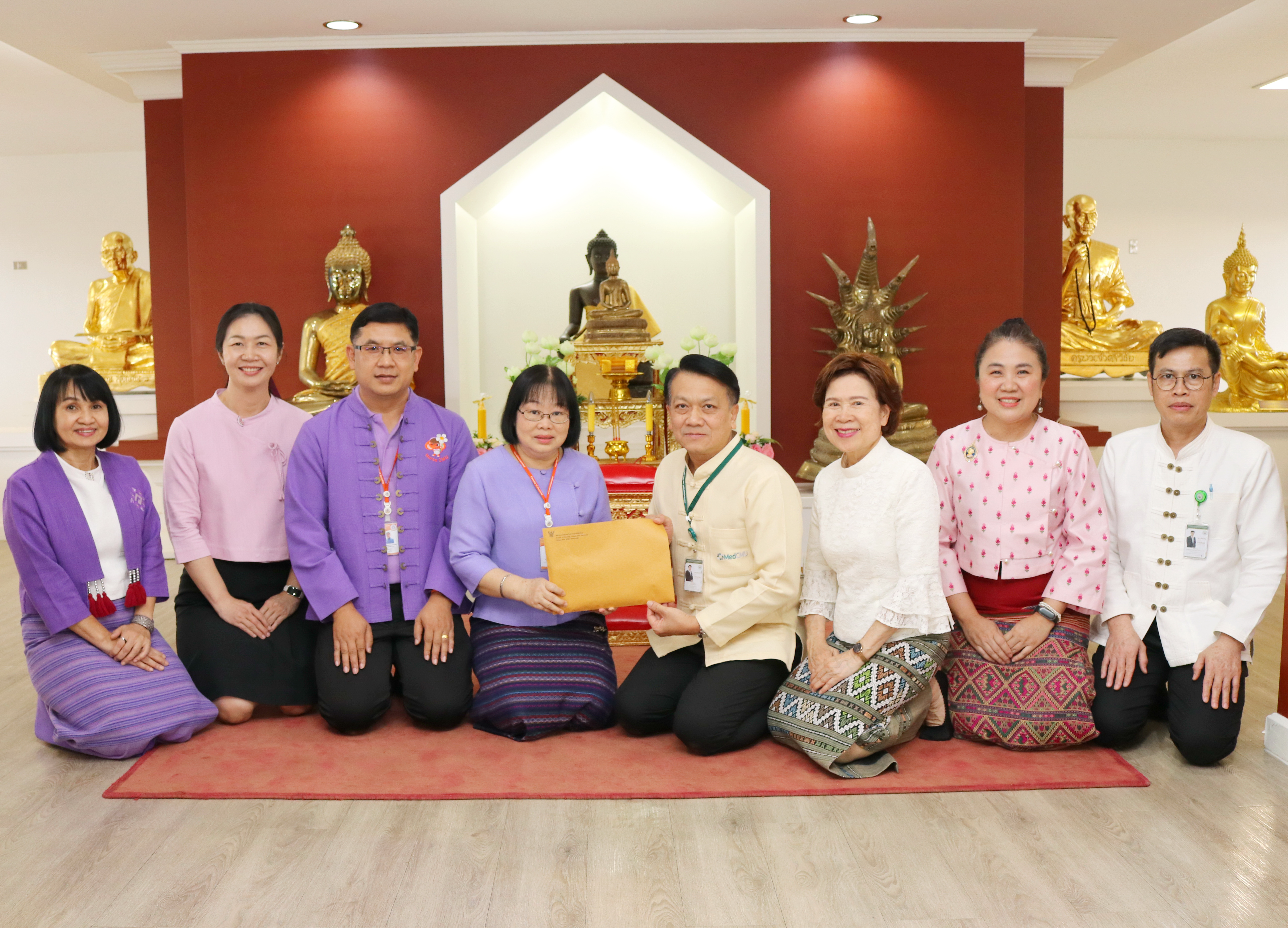 
	พิธีทำบุญทอดผ้าป่าสามัคคี ฝ่ายการพยาบาล รพ.สวนดอก ประจำปี 2568
